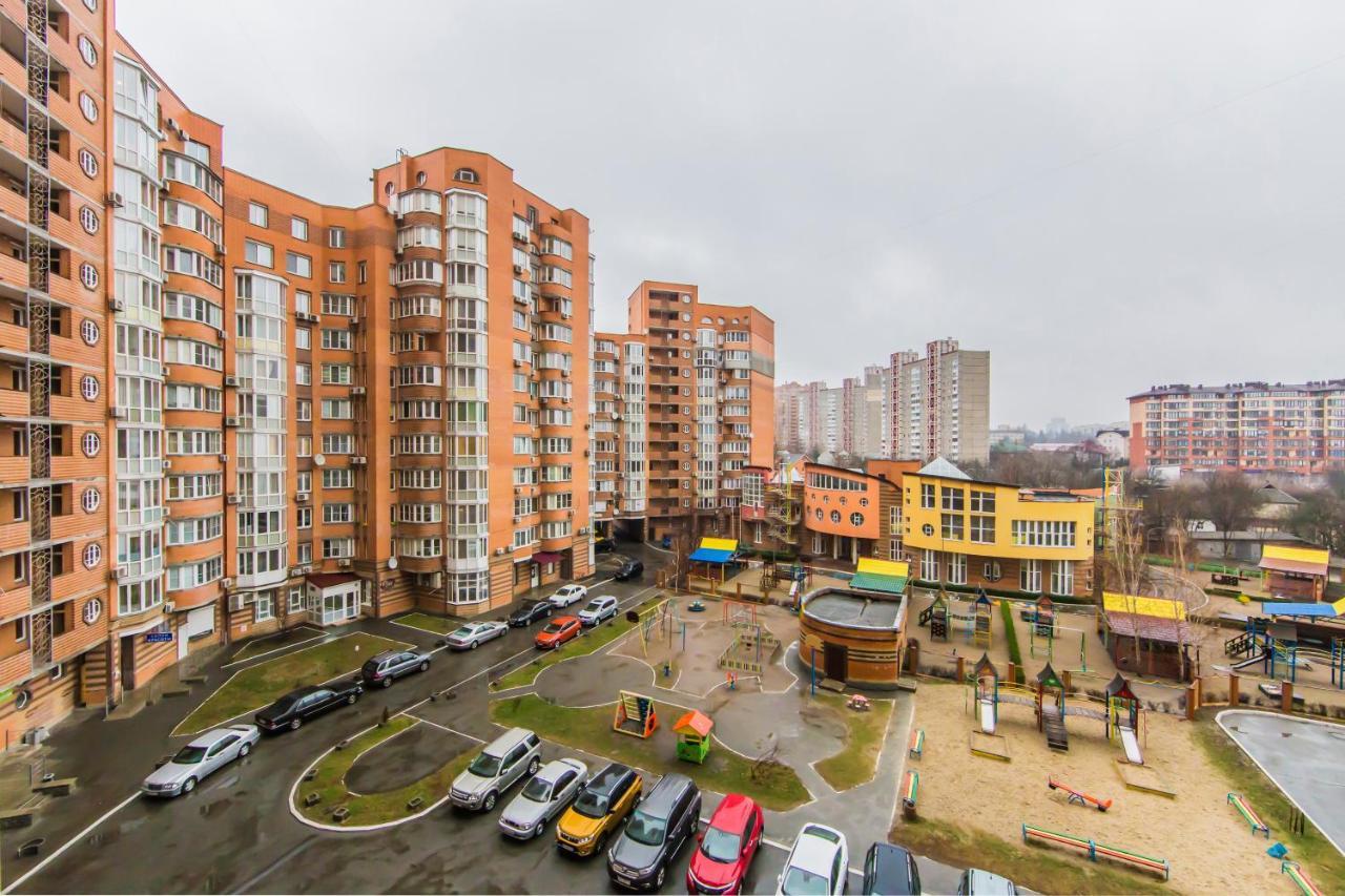 Комфортная Двухкомнатная Квартира Возле Метро Академгородок Kijów Zewnętrze zdjęcie